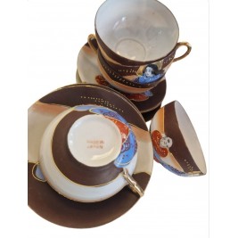   Japoniškas porceleninis arbatos puodelių rinkinys su atvaizdais