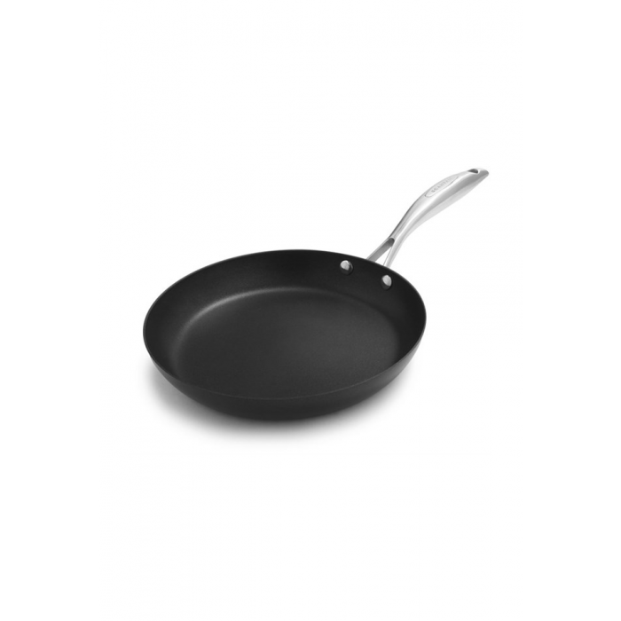 Keptuvė žema Pro IQ 24-26-28cm. Keptuvė žema Pro IQ 24-26-28cm.