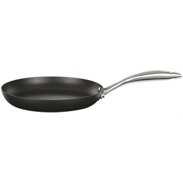 Keptuvė žema Pro IQ 24-26-28cm. Keptuvė žema Pro IQ 24-26-28cm.